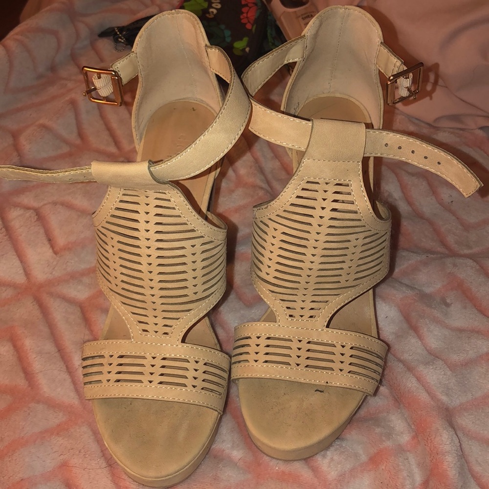 Summer heels